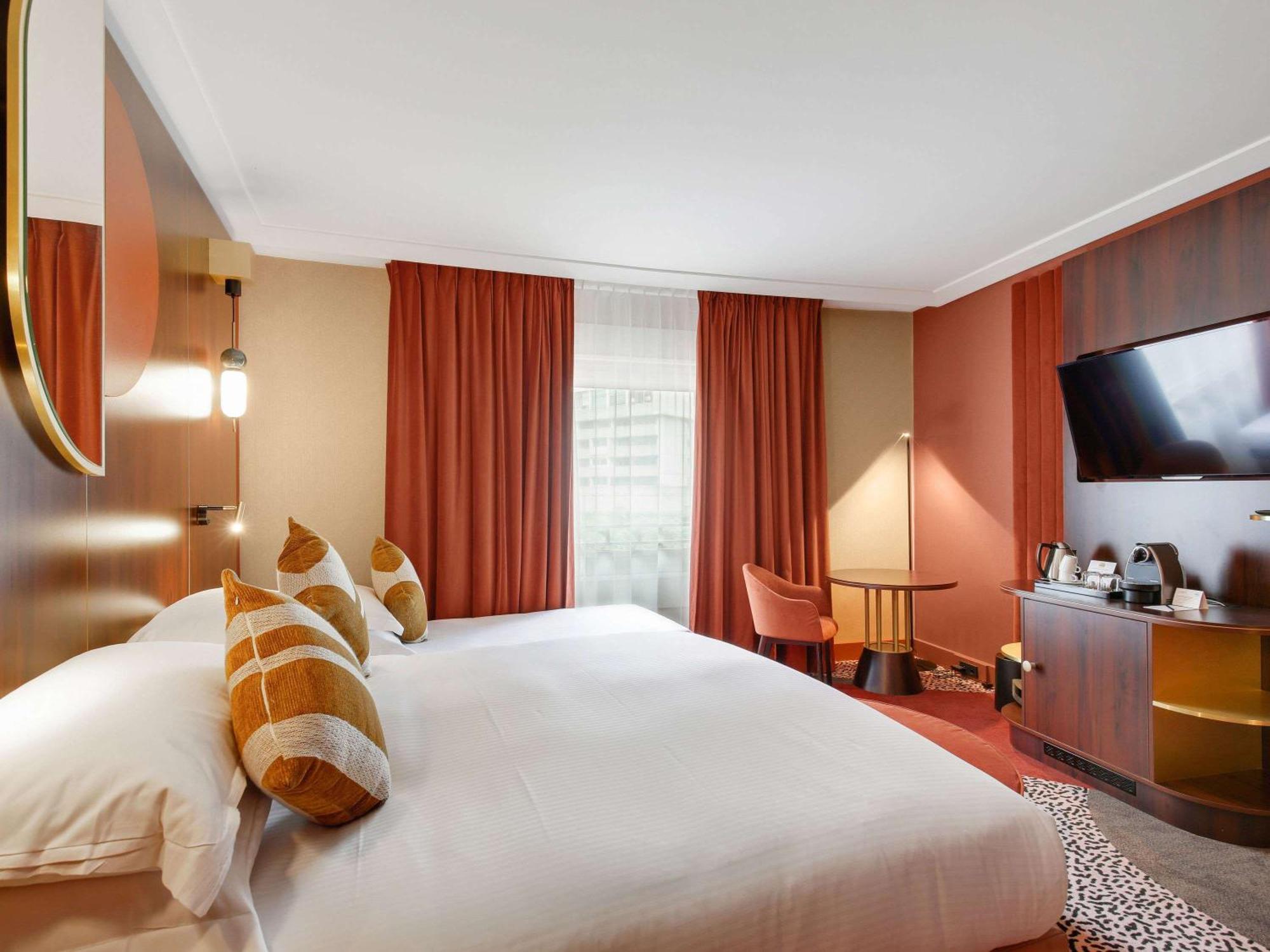 Nest Paris La Defense - Mgallery Puteaux Dış mekan fotoğraf A room at the hotel