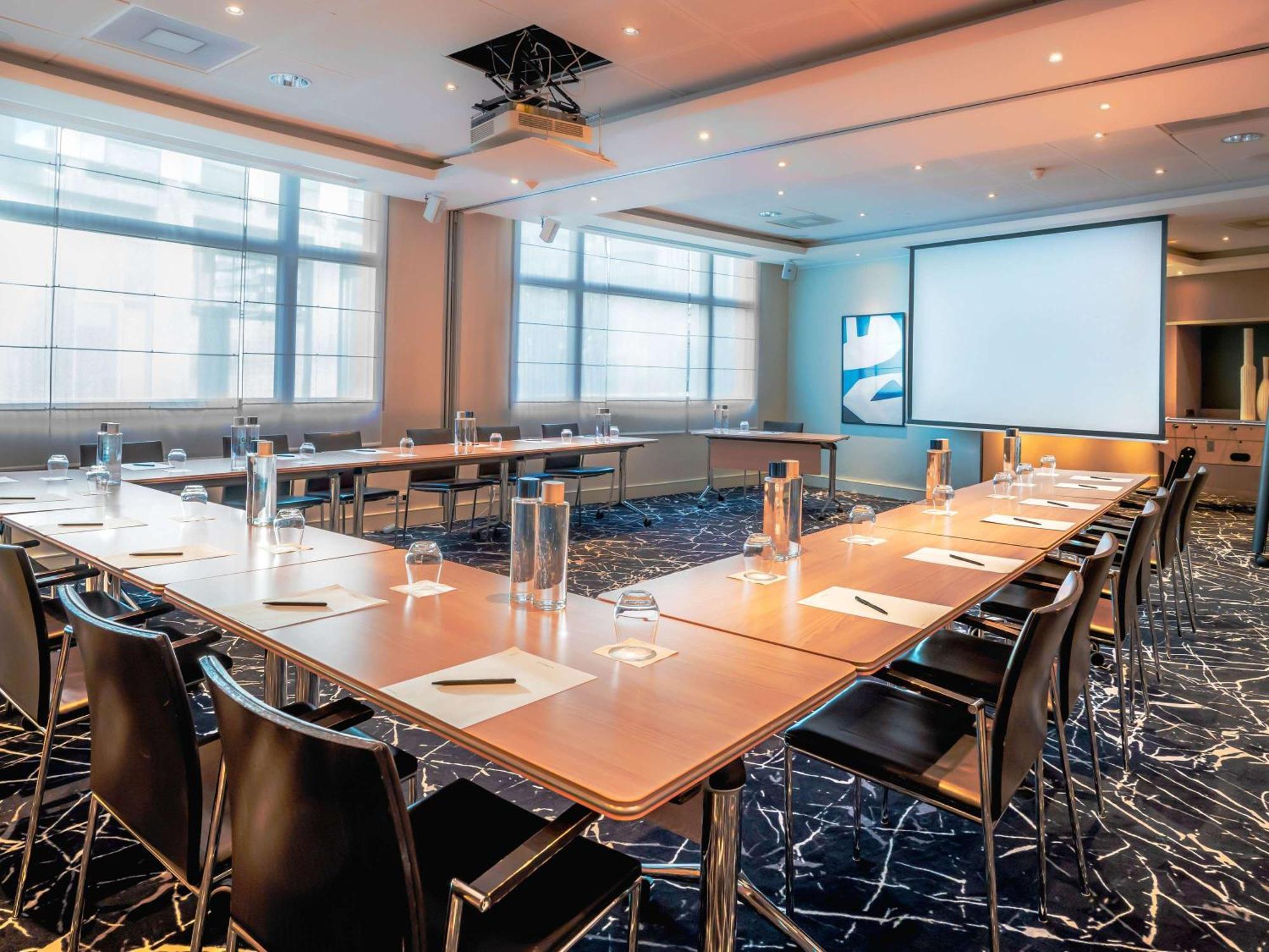 Nest Paris La Defense - Mgallery Puteaux Dış mekan fotoğraf Meeting room