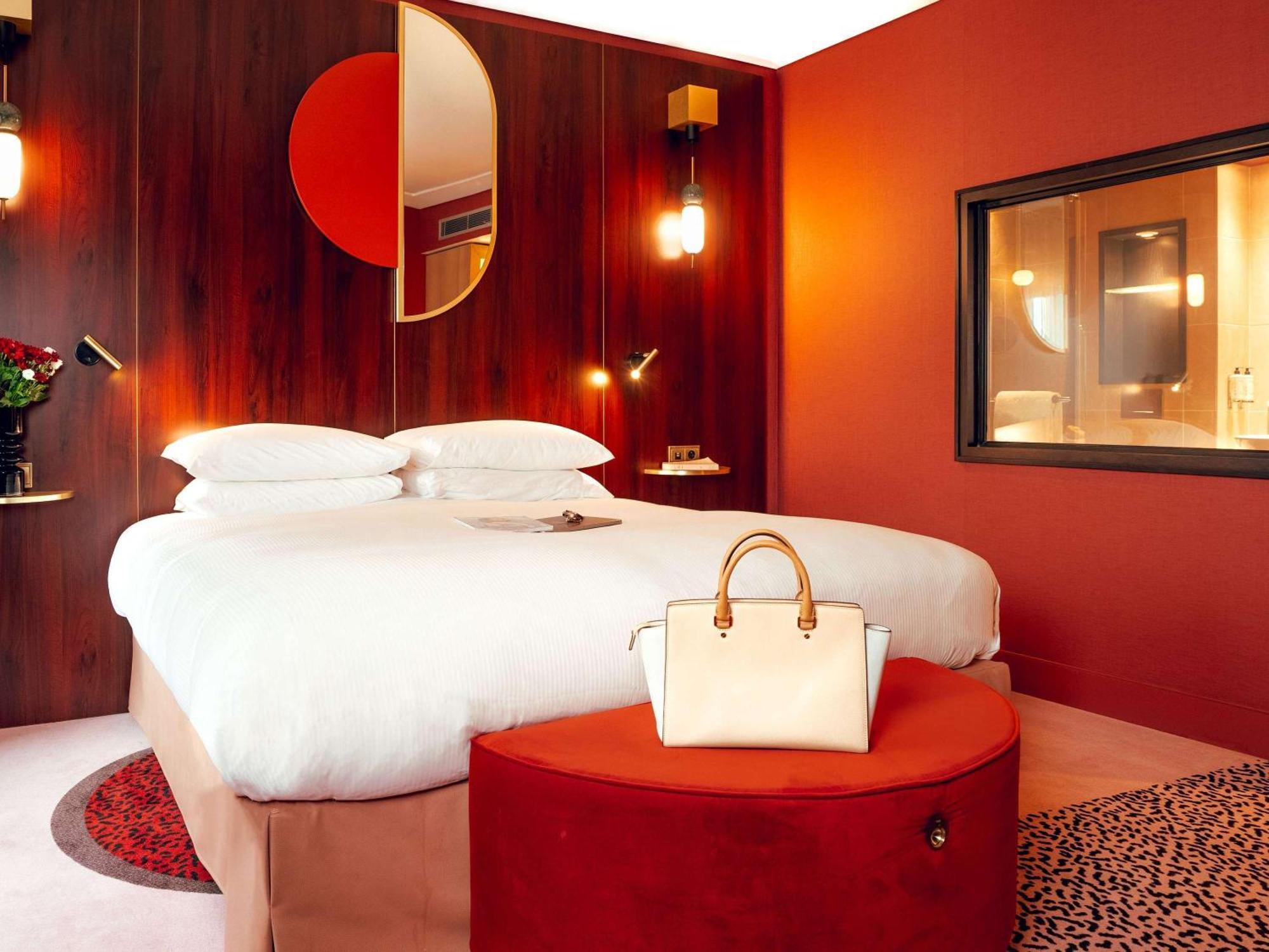 Nest Paris La Defense - Mgallery Puteaux Dış mekan fotoğraf A room at the Mandarin Oriental Paris